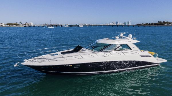Sea Ray 450 Sundancer 