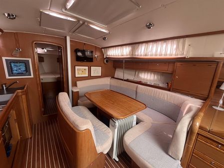 Bavaria 40 Cruiser image