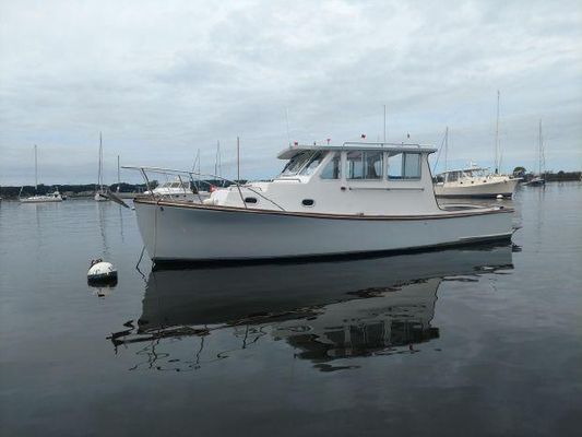 Ellis 28 Downeast Custom Hardtop - main image