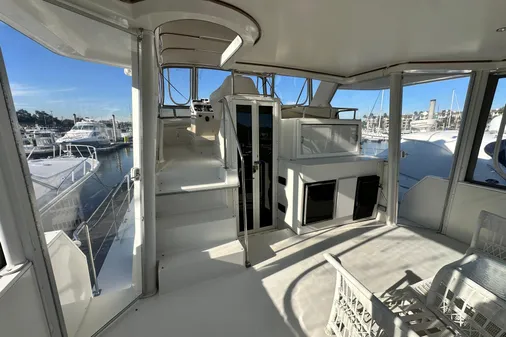 Carver 440 Aft Cabin Motor Yacht image