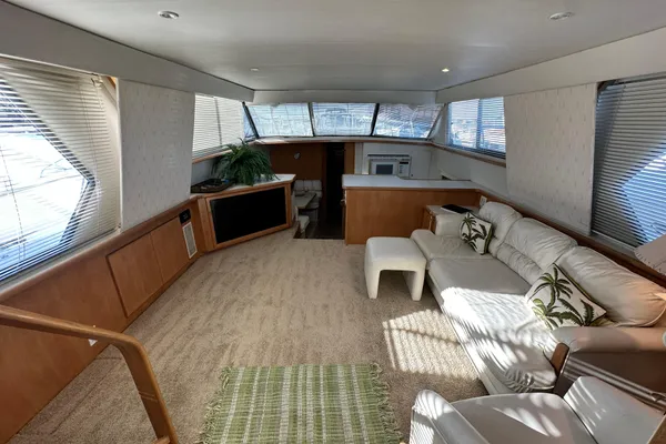 Carver 440-AFT-CABIN-MOTOR-YACHT image