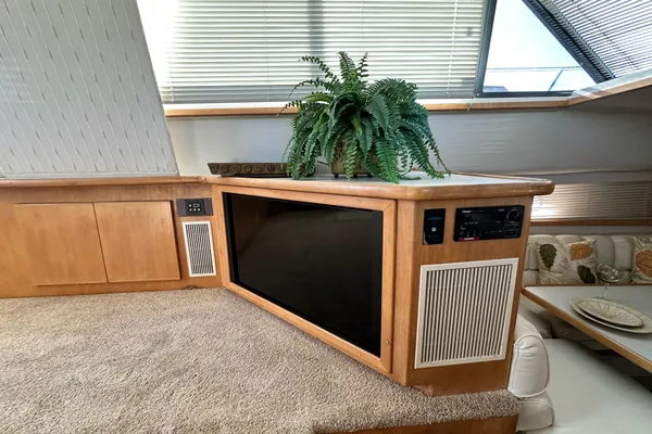 Carver 440-AFT-CABIN-MOTOR-YACHT image