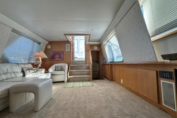 Carver 440-AFT-CABIN-MOTOR-YACHT image