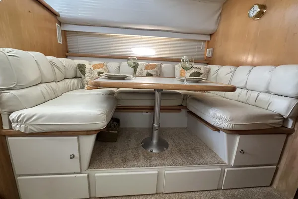 Carver 440-AFT-CABIN-MOTOR-YACHT image
