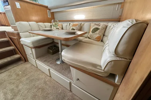 Carver 440 Aft Cabin Motor Yacht image