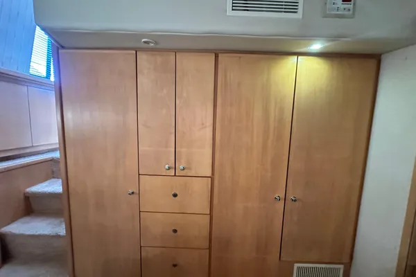 Carver 440-AFT-CABIN-MOTOR-YACHT image