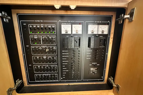 Carver 440-AFT-CABIN-MOTOR-YACHT image