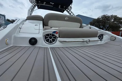 Crownline Eclipse E255 image