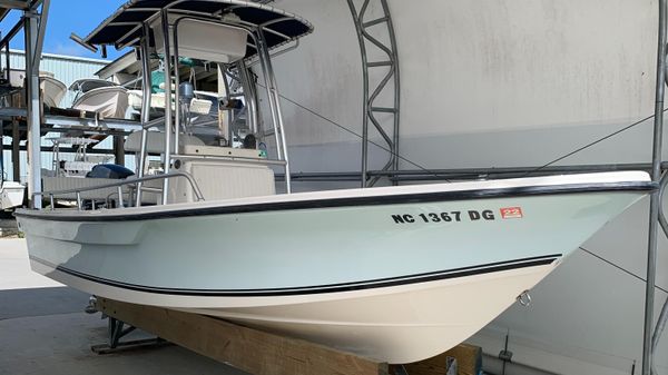 Sea King 218 Bay Boat 