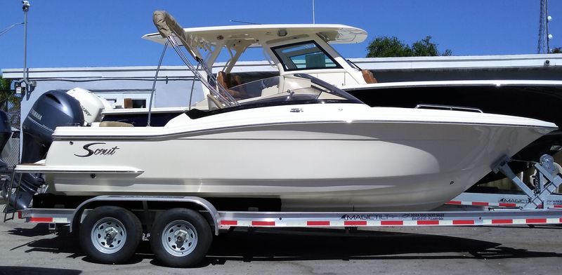 Scout 215 Dorado - main image