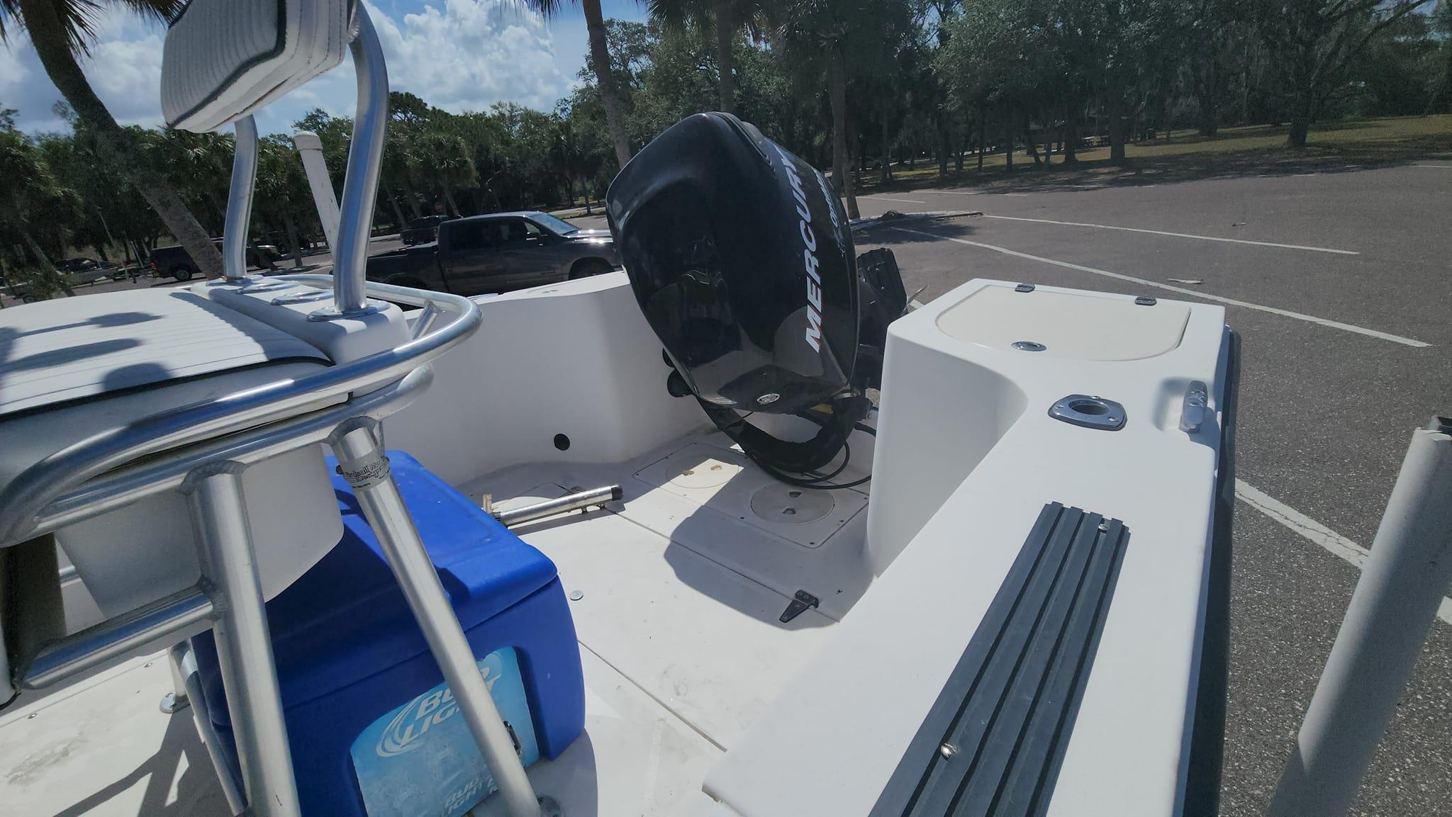 2003 Mako 221 center console