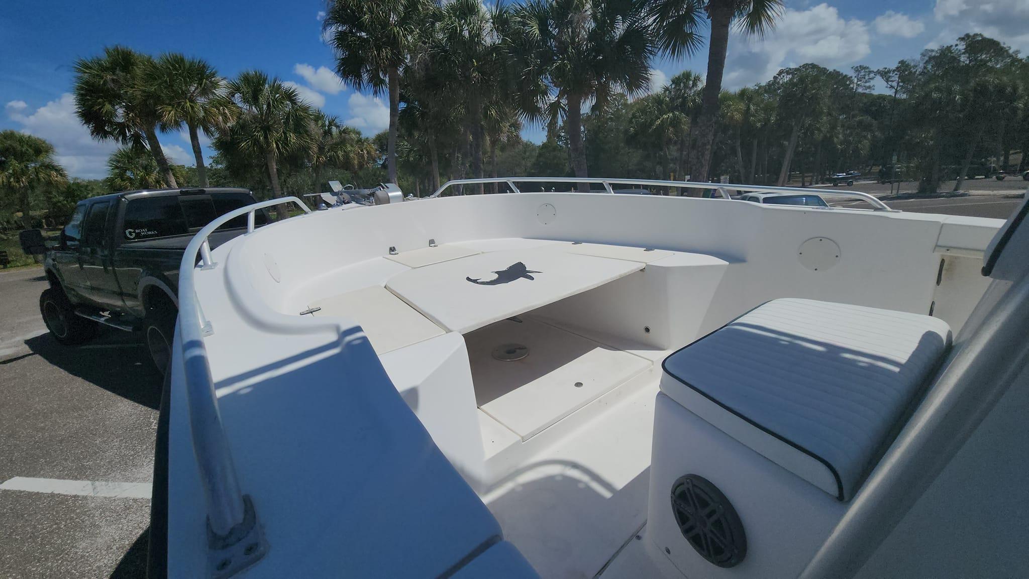 2003 Mako 221 center console