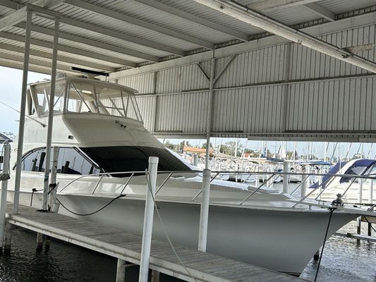 Ocean Yachts 48 Convetible - main image