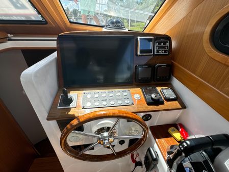 True North 34 Outboard Express image