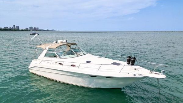 Sea Ray 330 Sundancer 