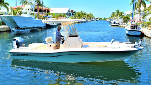 Grady-White 251 Coastal Explorer