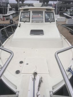 Mainship 30 Pilot II Express Cruiser image