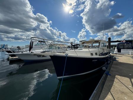 Mainship 30 Pilot II Express Cruiser image