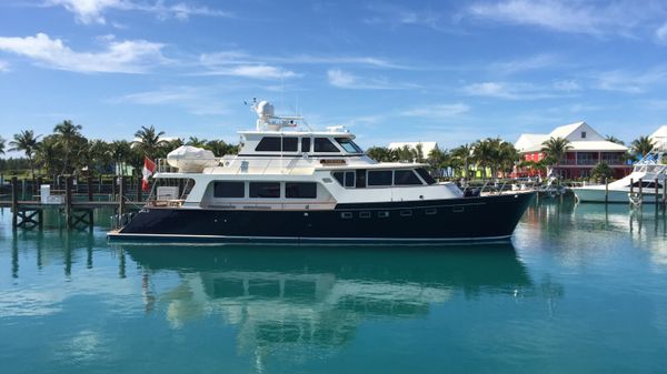 Marlow Explorer 72E Command Bridge
