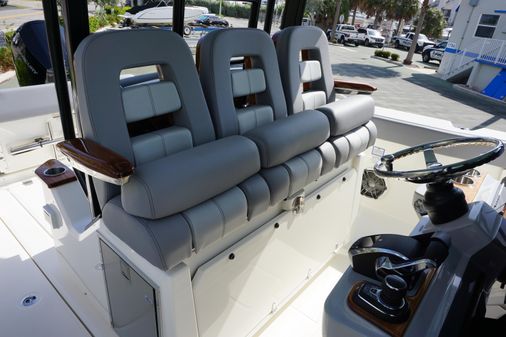 Boston Whaler 360 Outrage image