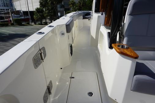 Boston Whaler 360 Outrage image