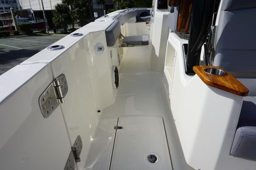 Boston Whaler 360 Outrage image