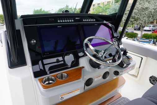 Boston Whaler 360 Outrage image