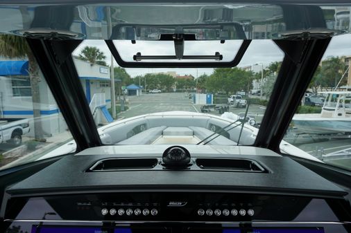 Boston Whaler 360 Outrage image