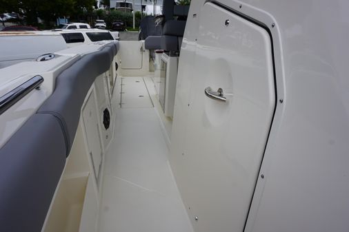 Boston Whaler 360 Outrage image