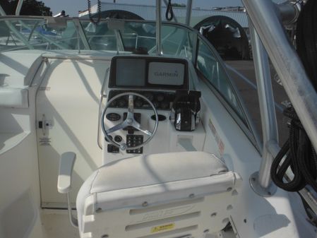 Boston-whaler 275-CONQUEST image