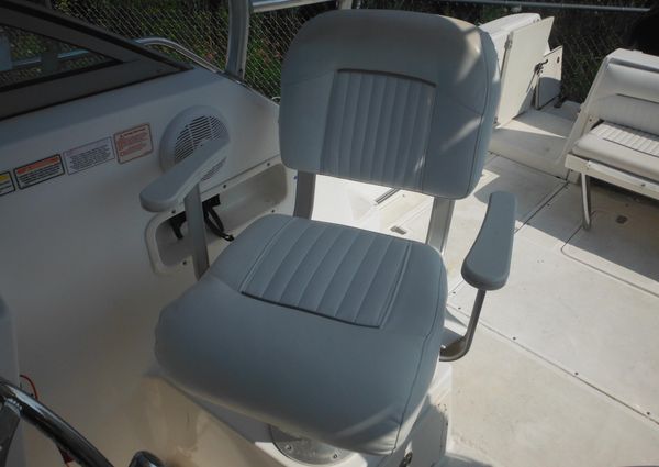 Boston-whaler 275-CONQUEST image