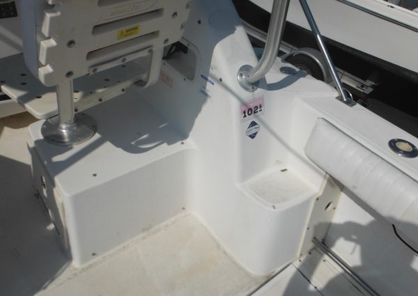 Boston-whaler 275-CONQUEST image