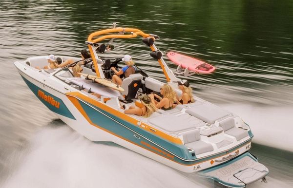 2025 Malibu Wakesetter 22 MXZ