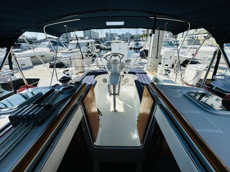 Beneteau 393 image