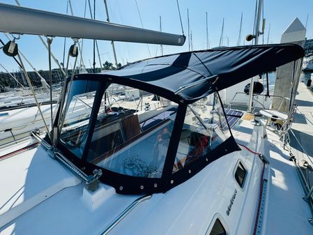 Beneteau 393 image