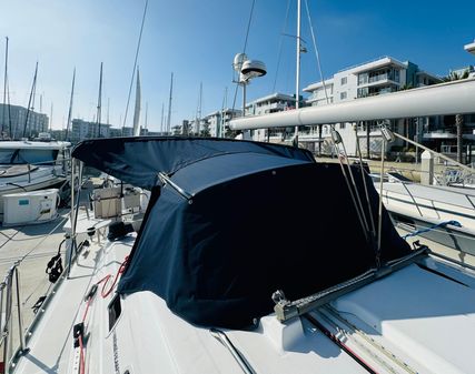 Beneteau 393 image