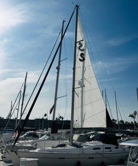 Beneteau 393 image