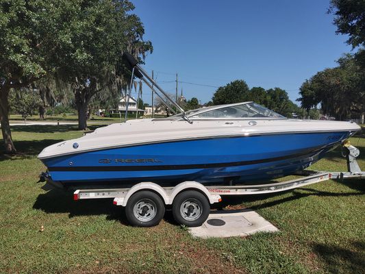 Regal 2000 Bowrider - main image