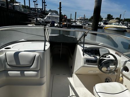 Bayliner 24-SUN-DECK image