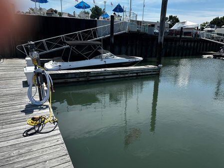 Bayliner 24-SUN-DECK image