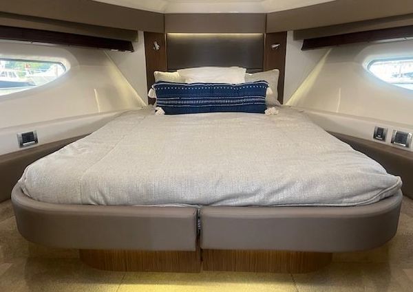 Sea Ray Sundancer 460 image