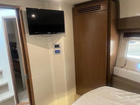 Sea Ray Sundancer 460 image