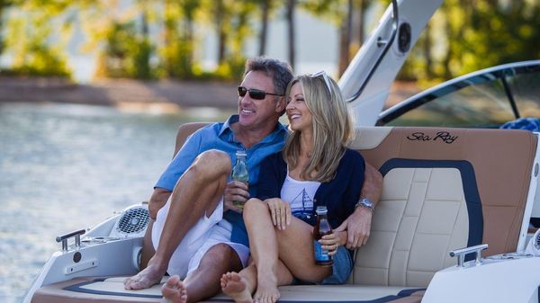 Sea Ray 350 SLX 