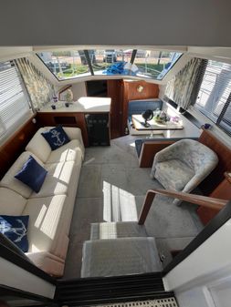 Carver 350-AFT-CABIN image