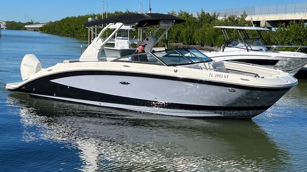 Sea Ray SDX 270 Outboard