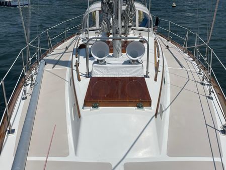 Hinckley Sou'wester 42 image