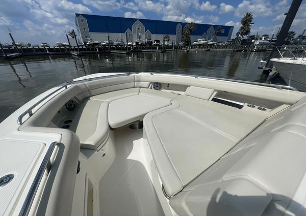 Boston Whaler 380EX REALM image