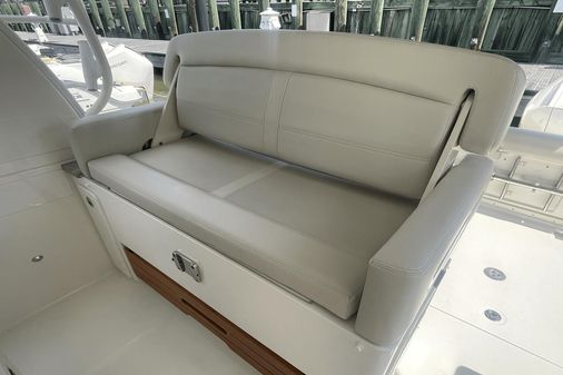 Boston Whaler 380EX REALM image