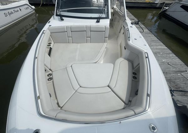 Boston Whaler 380EX REALM image