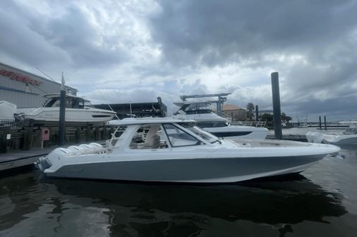 Boston Whaler 380EX REALM image